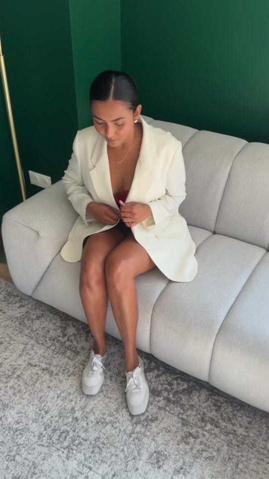 Post 2 by mademoisellemessh on TikTok (video)