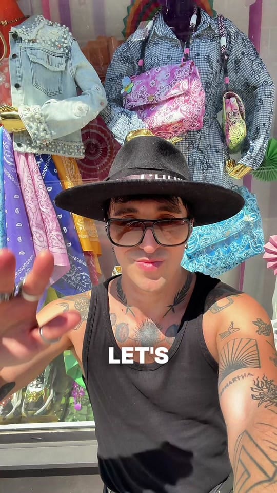 Post 1 by MiniMe Paris on TikTok (video)