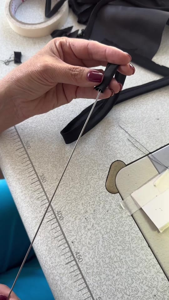 Post 6 by VanguardiaClaure FashionSchool on TikTok (video)