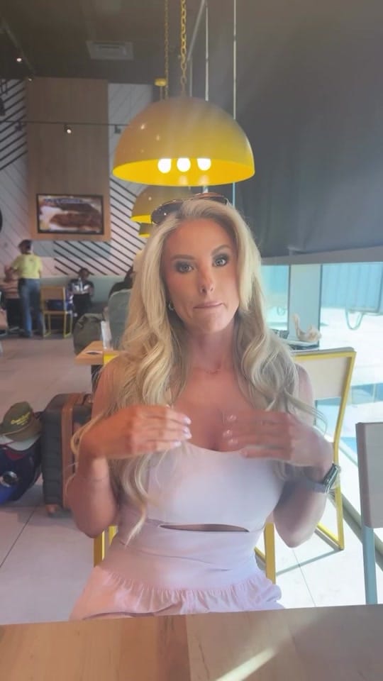 Post 5 by Paris Regan on TikTok (video)