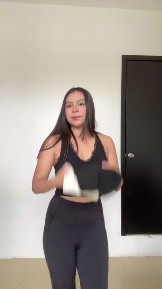Post 10 by Sara Leon on TikTok (video)