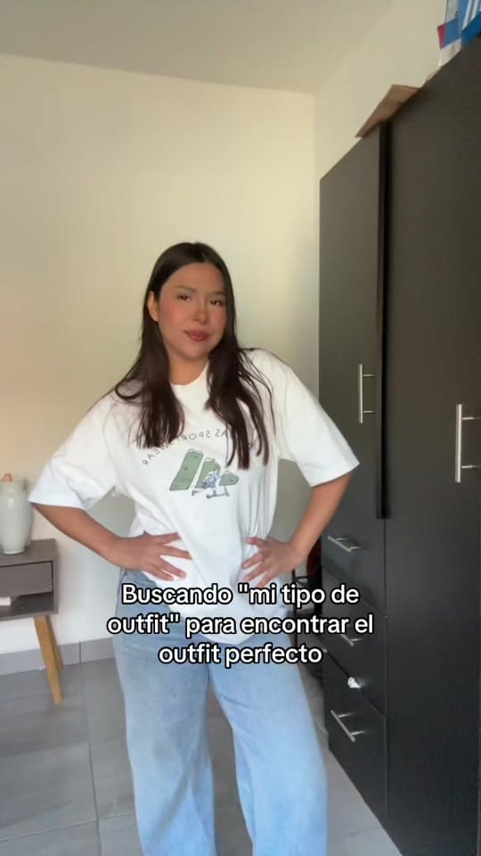 Post 1 by Sara Leon on TikTok (video)
