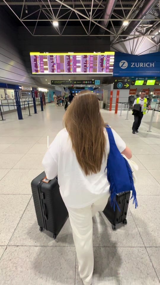 Post 1 by Leonor Lopes ⭐️ on TikTok (video)