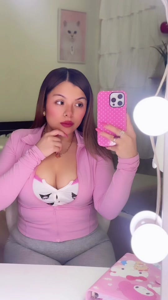 Post 8 by Bella_Lizz_2 on TikTok (video)