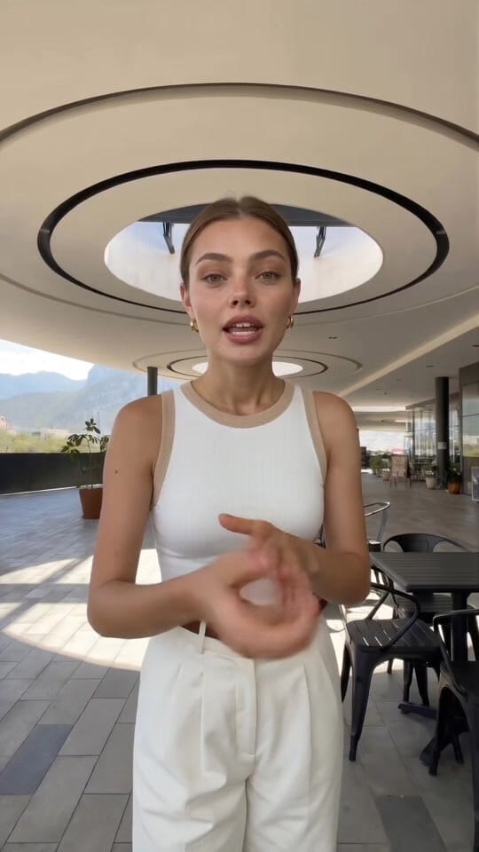 Post 5 by Luzia ✨ on TikTok (video)