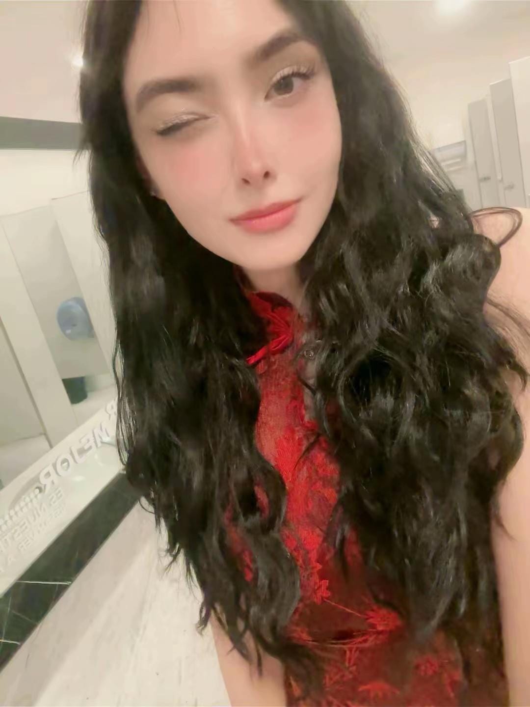 Post 2 by Moda para morras ✨ belleza on TikTok (video)