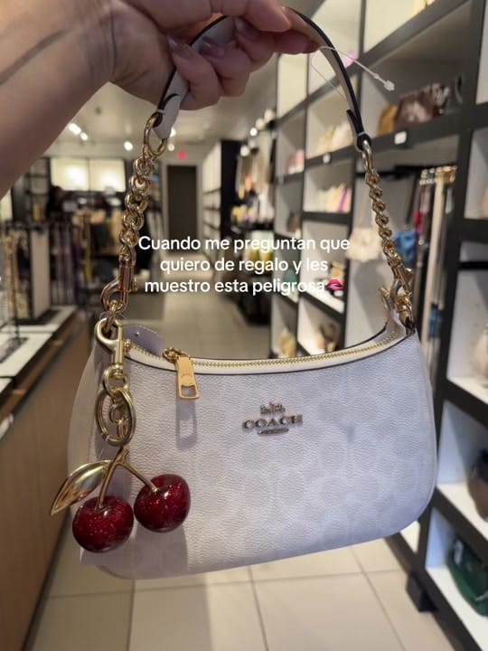 Post 8 by amberfashionstore.mx on TikTok (video)