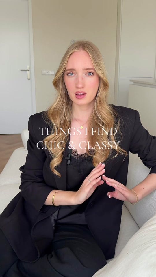 Post 1 by Iris on TikTok (video)