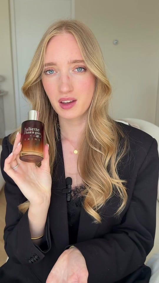Post 6 by Iris on TikTok (video)