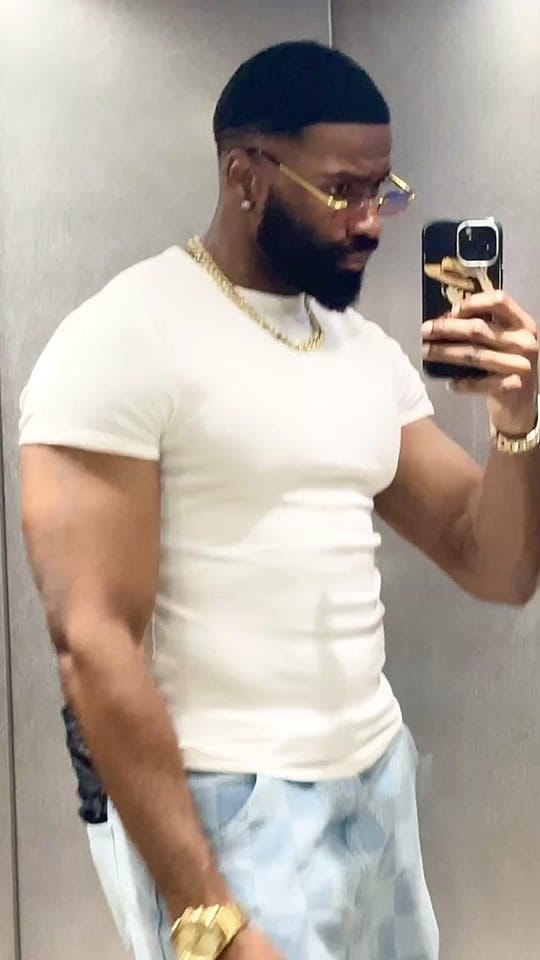 Post 4 by MUCHACALI on TikTok (video)