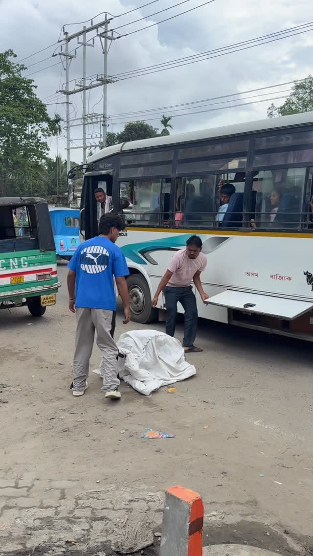 Post 4 by Abhishek yadav on Instagram (video)