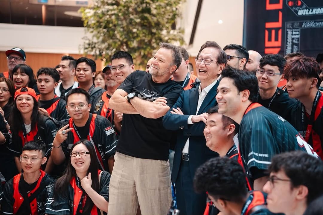 Post 4 by Ned Luke on Instagram (image)