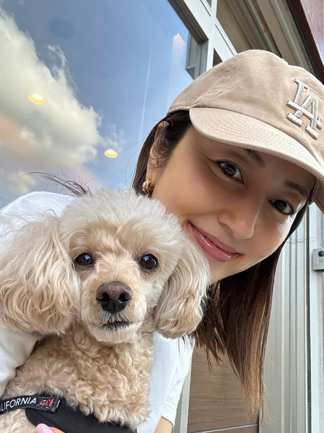 Post 4 by 矢田亜希子(Akiko Yada) on Instagram (carousel)