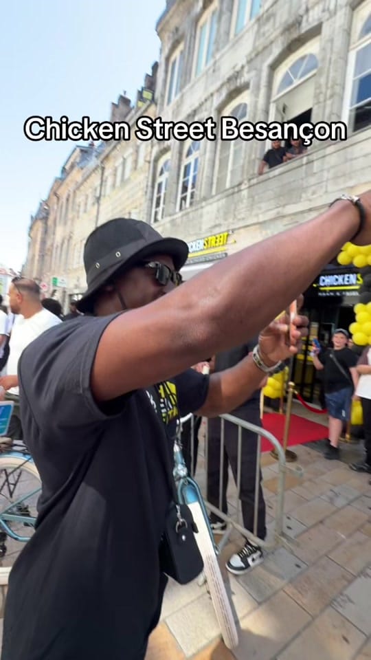 Post 5 by Chicken Street France on TikTok (video)