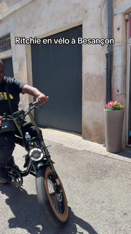 Post 10 by Chicken Street France on TikTok (video)