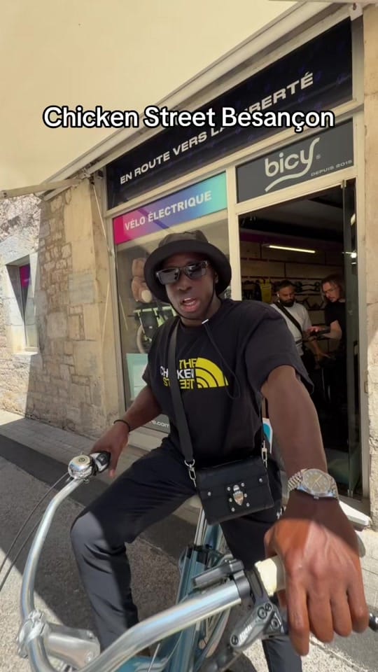 Post 9 by Chicken Street France on TikTok (video)
