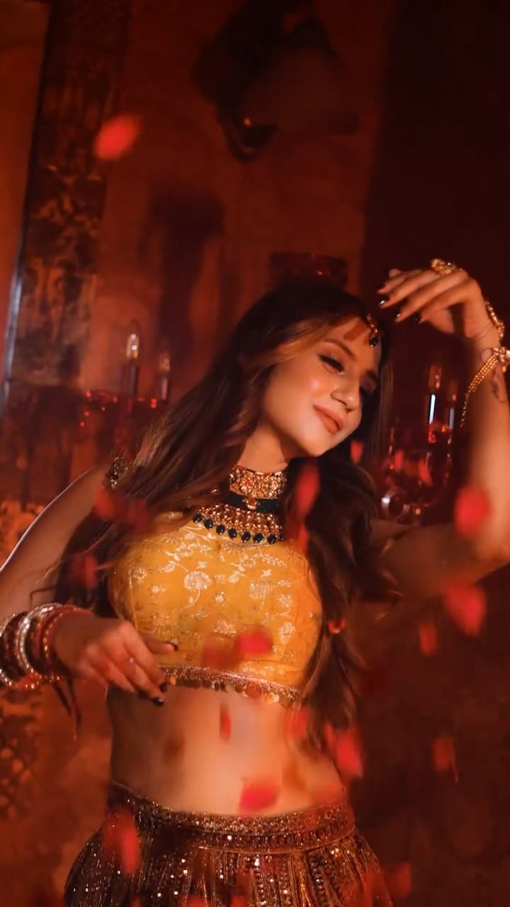 Post 8 by Shrishti Munka on Instagram (video)