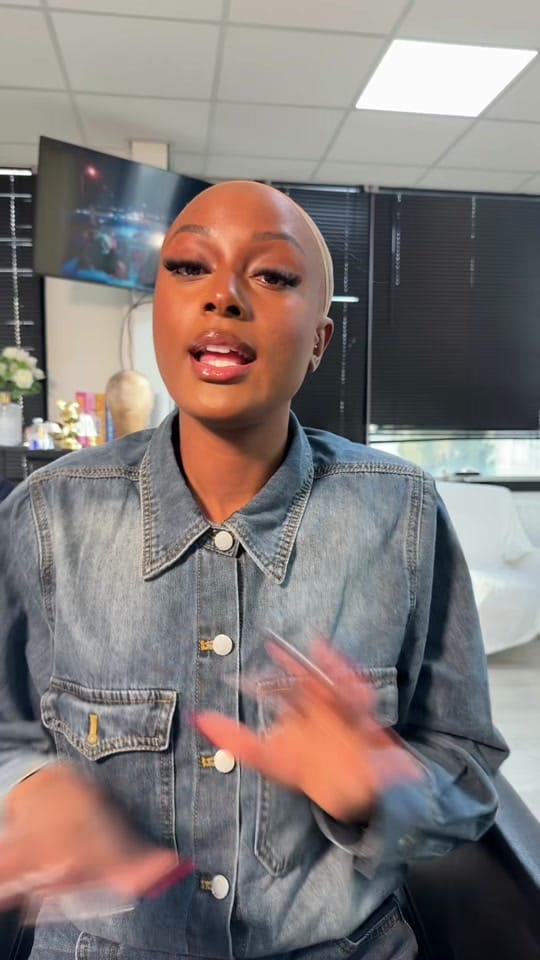 Post 8 by Célinette🖤 on TikTok (video)
