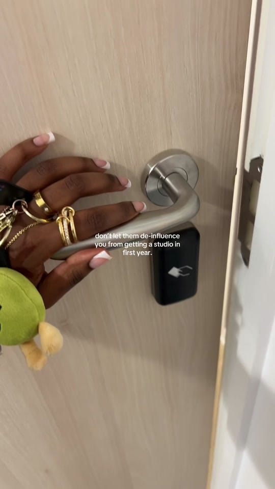 Post 9 by PARIS on TikTok (video)