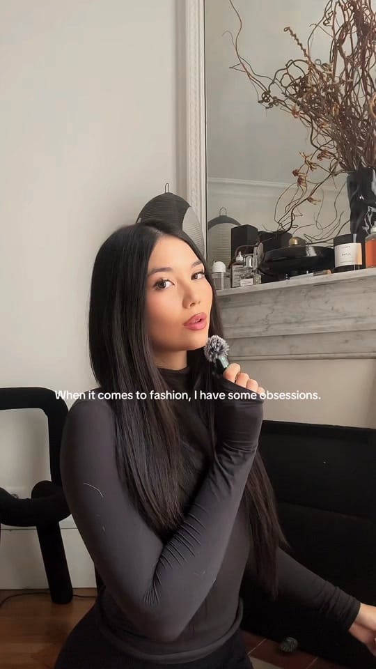 Post 1 by Zoevya on TikTok (video)