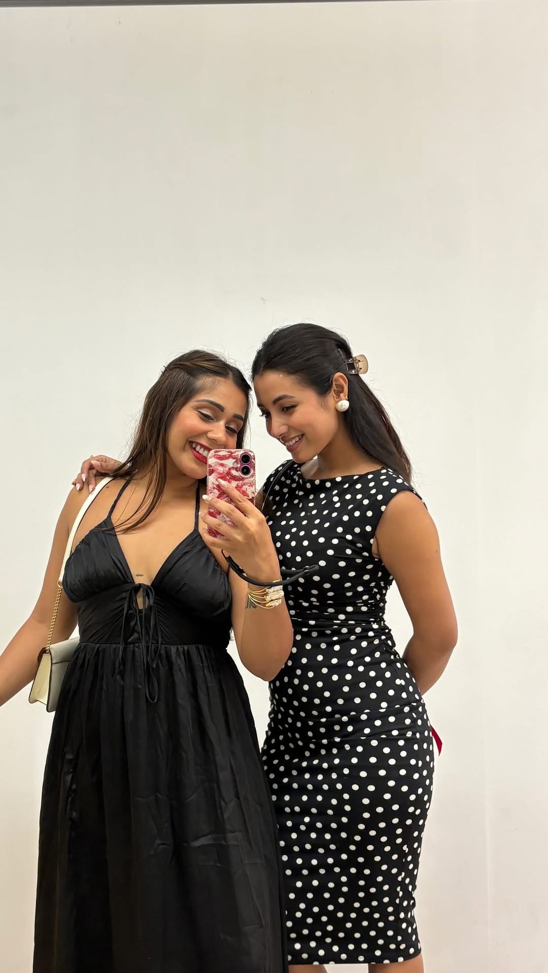 Post 2 by Surabhi Das on Instagram (video)