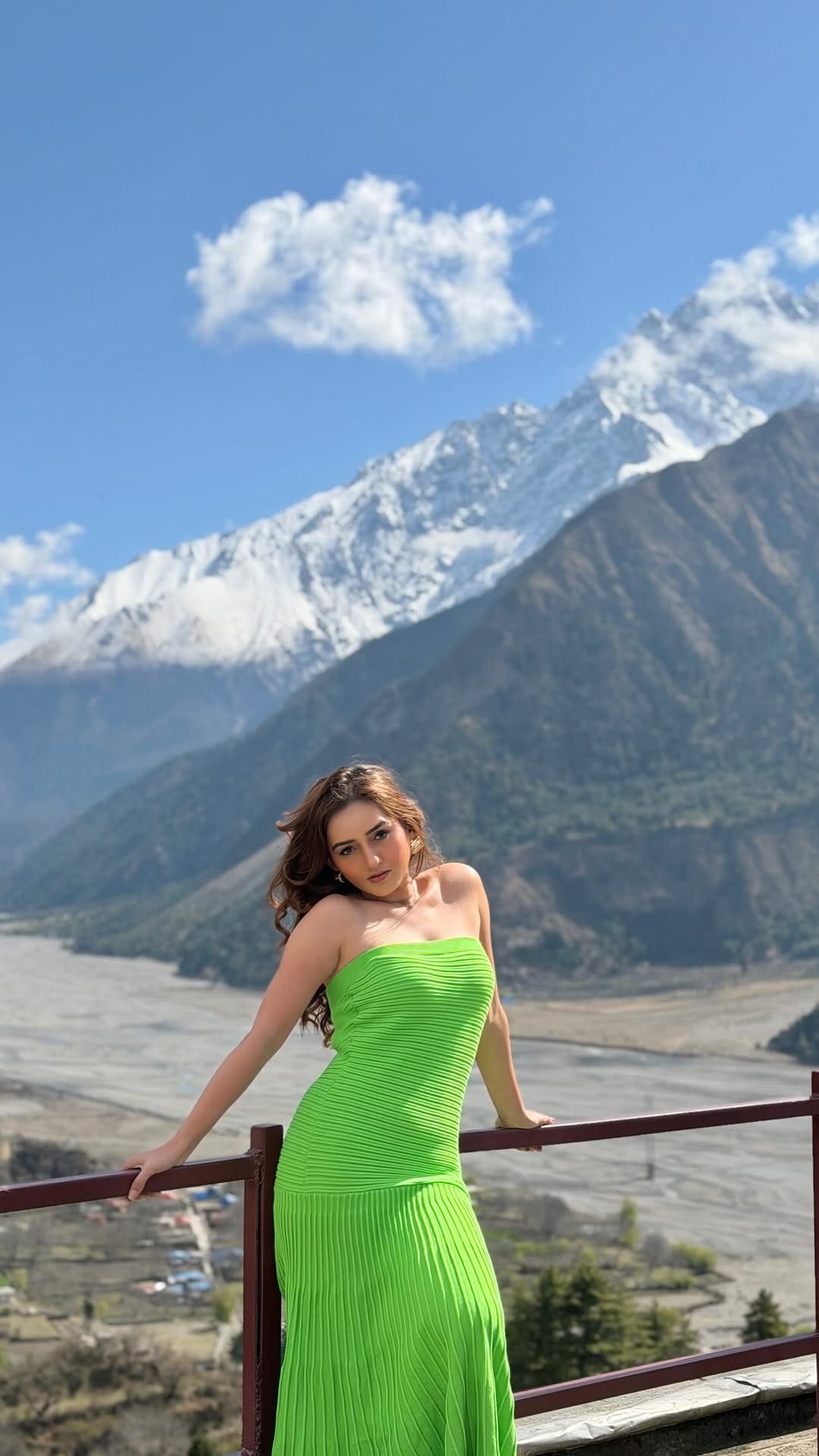 Post 6 by Tanya Sharma on Instagram (video)