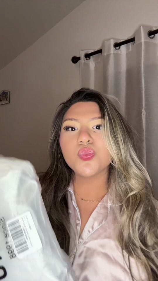 Post 7 by Pamela Leon on TikTok (video)