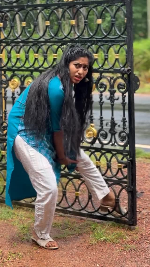 Post 6 by Gayathri devi✨kingini❤️ on Instagram (video)