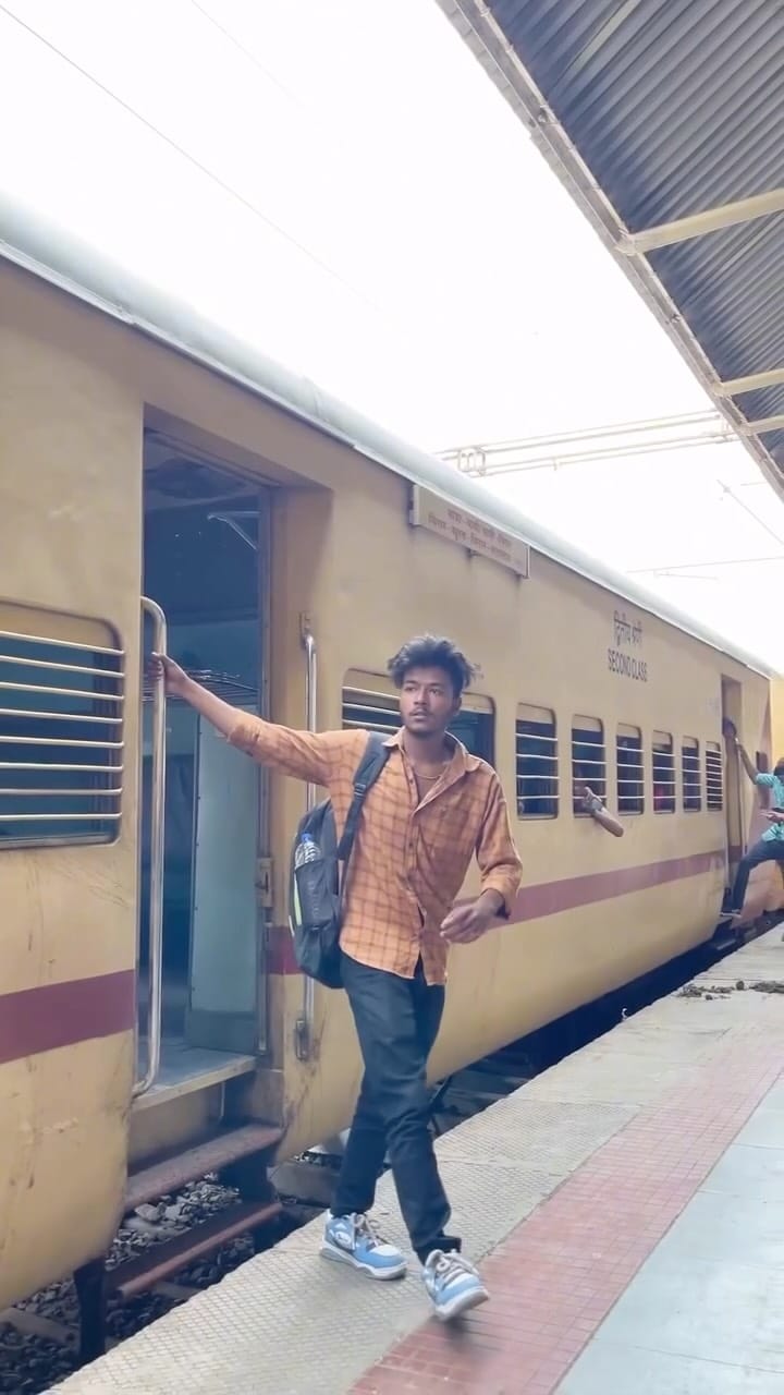 Post 2 by JAIDUL LSK on Instagram (video)