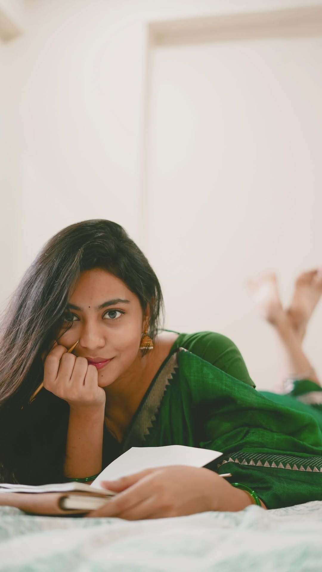 Post 1 by Aakanksha on Instagram (video)