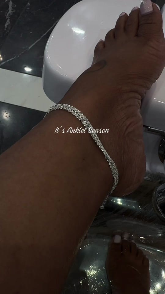 Post 3 by Martinique on TikTok (video)