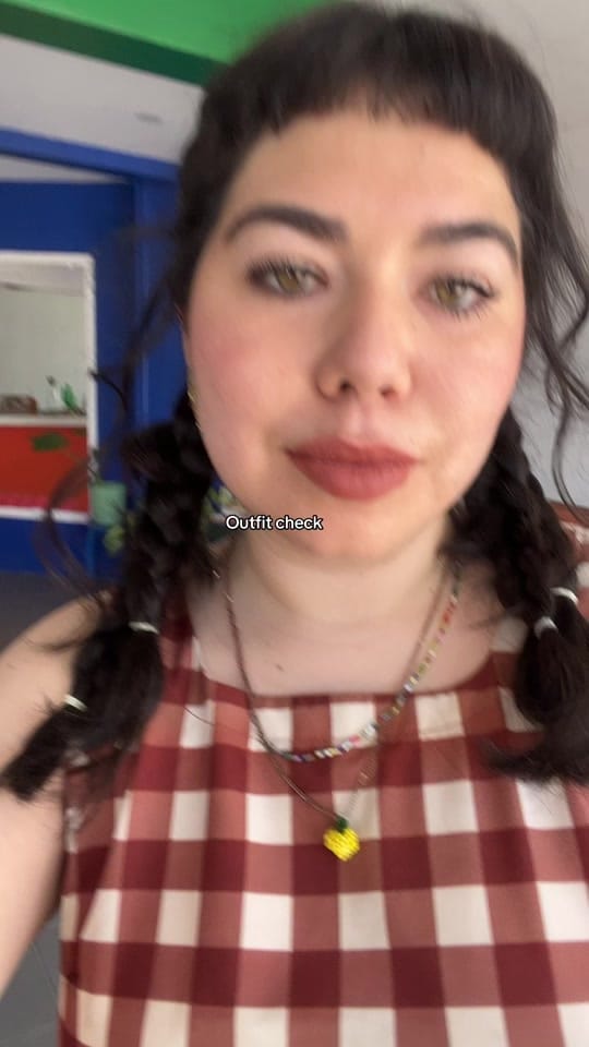 Post 3 by Esme💚 on TikTok (video)