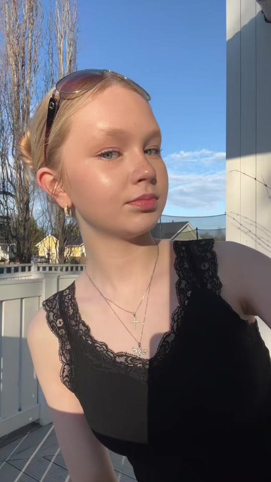 Post 6 by eleonoora on TikTok (video)