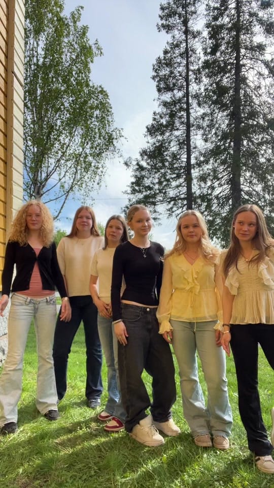 Post 4 by eleonoora on TikTok (video)