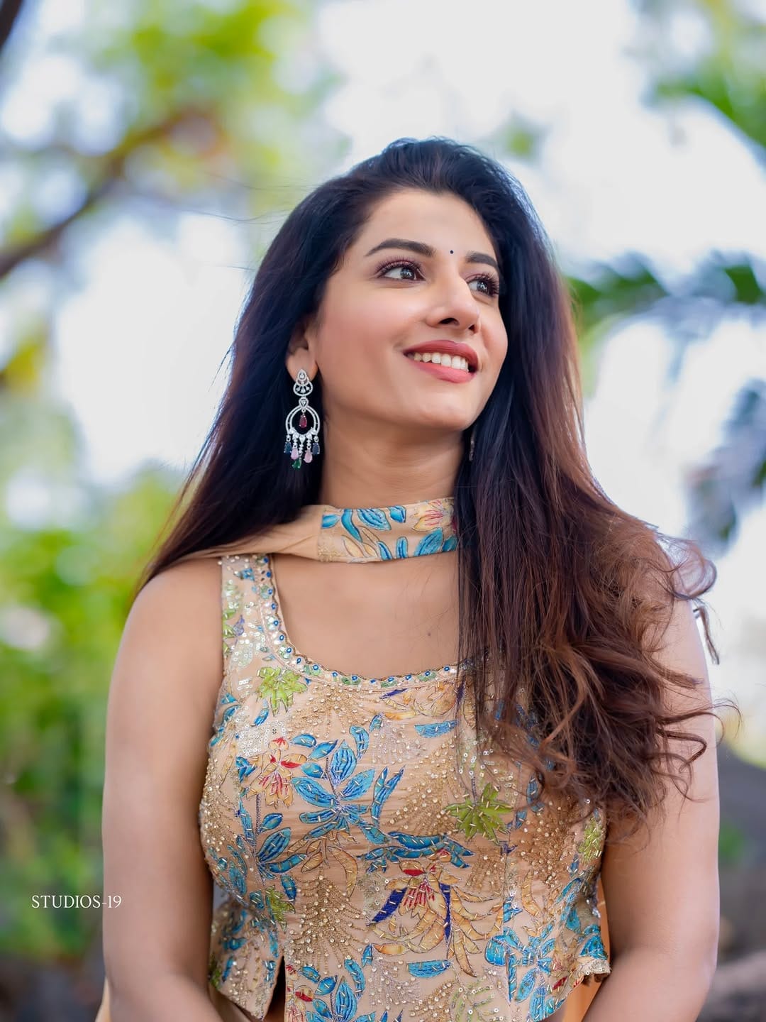 Post 6 by Vishnu Priya Bhimeneni on Instagram (carousel)