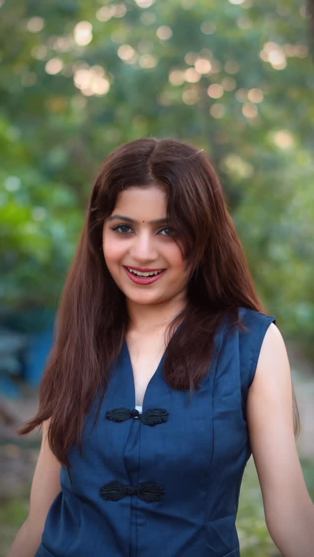 Post 3 by Vaishnavi Seth on Instagram (video)