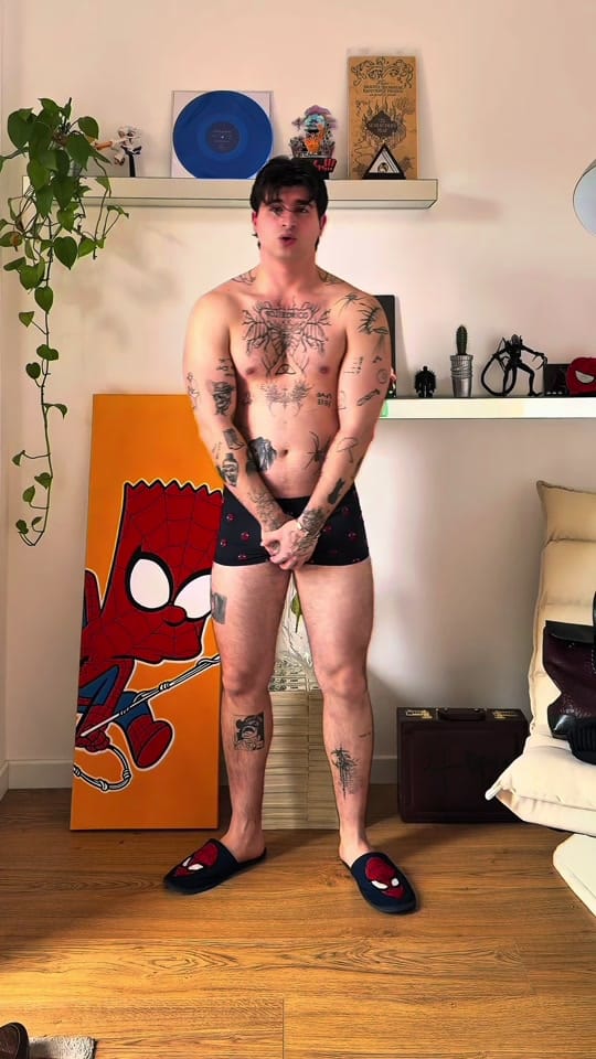 Post 2 by Leo on TikTok (video)
