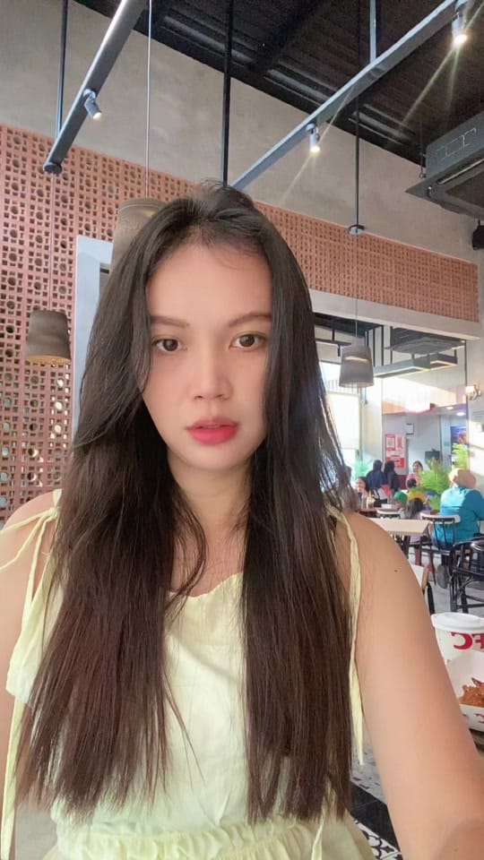 Post 4 by Nina on TikTok (video)