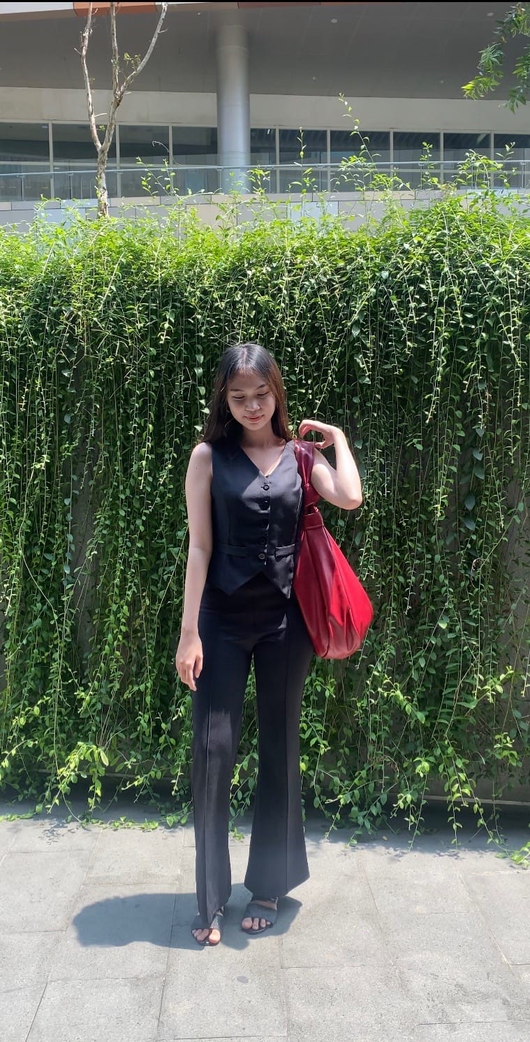Post 10 by Nina on TikTok (video)