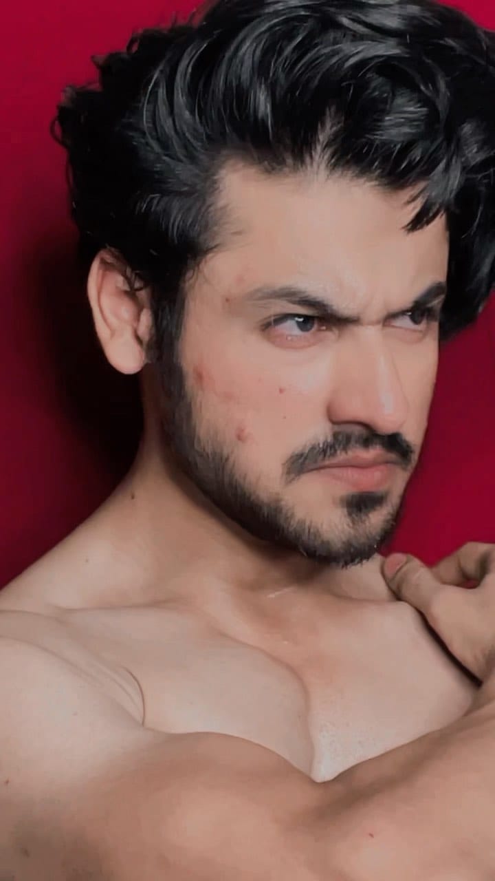 Post 9 by 🔥 PaRaS KuMaR 🔥 on Instagram (video)