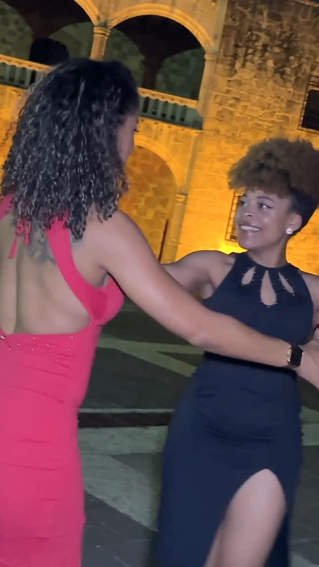 Post 3 by Ataca Y La Alemana on Instagram (video)