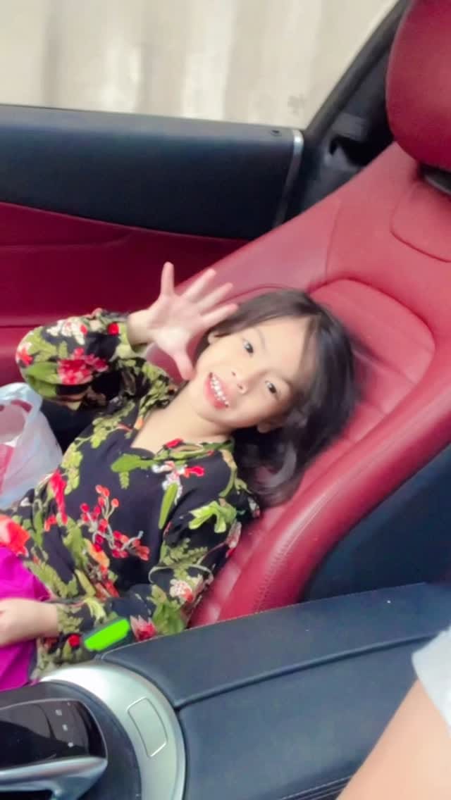 Post 6 by ناذمي ادهوا نور اذمي on Instagram (video)