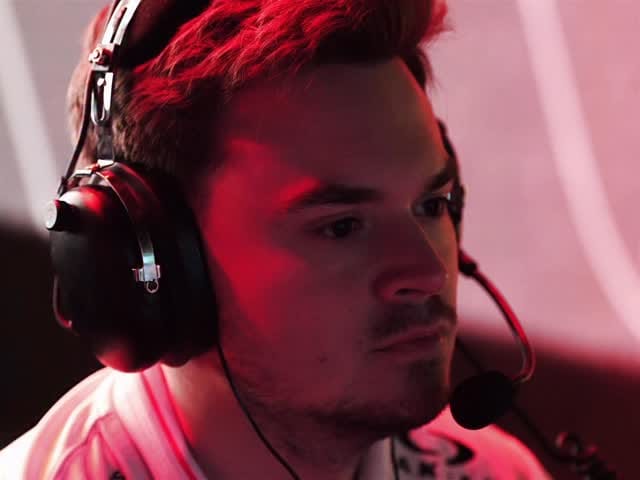 Post 2 by LA Thieves on Instagram (video)