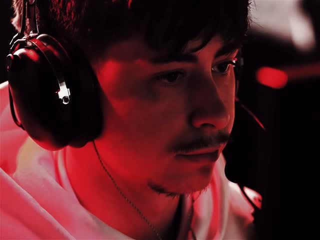 Post 6 by LA Thieves on Instagram (video)