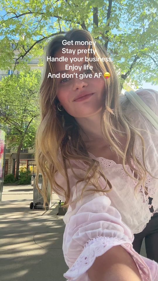 Post 10 by Sabina Socol on TikTok (video)