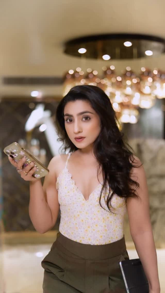 Post 10 by Neha Marda on Instagram (video)