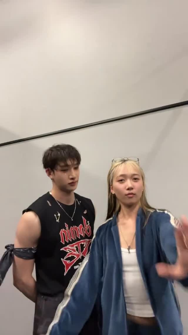 Post 4 by SKZ 스트레이 키즈 / fanpage on Instagram (video)