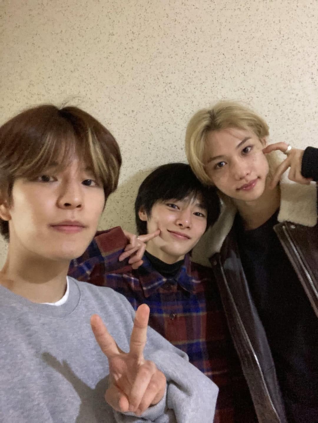 Post 9 by SKZ 스트레이 키즈 / fanpage on Instagram (carousel)