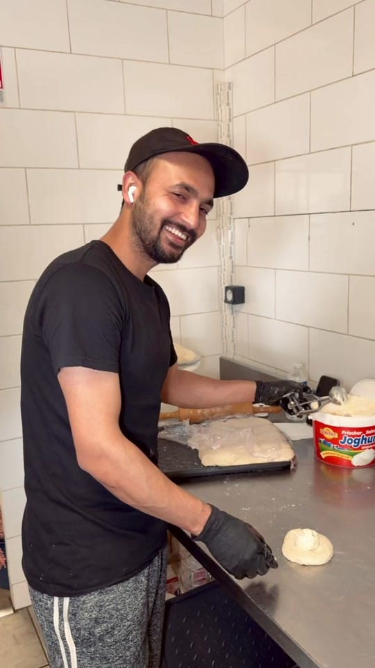 Post 5 by Le Guide Mahmoud on TikTok (video)