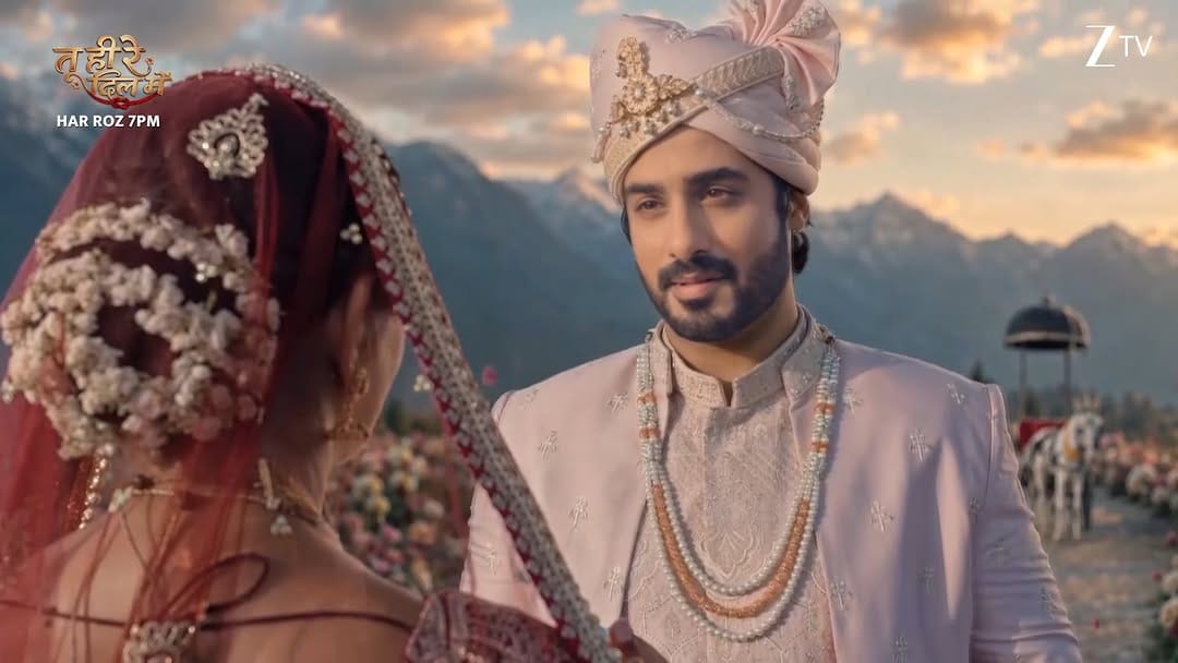 Post 2 by Priyanshi Yadav on Instagram (video)